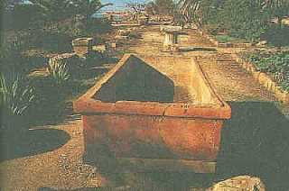 Una Tomba aperta delle Necropoli di Selinunte